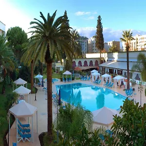 מלון Royal Mirage, פס